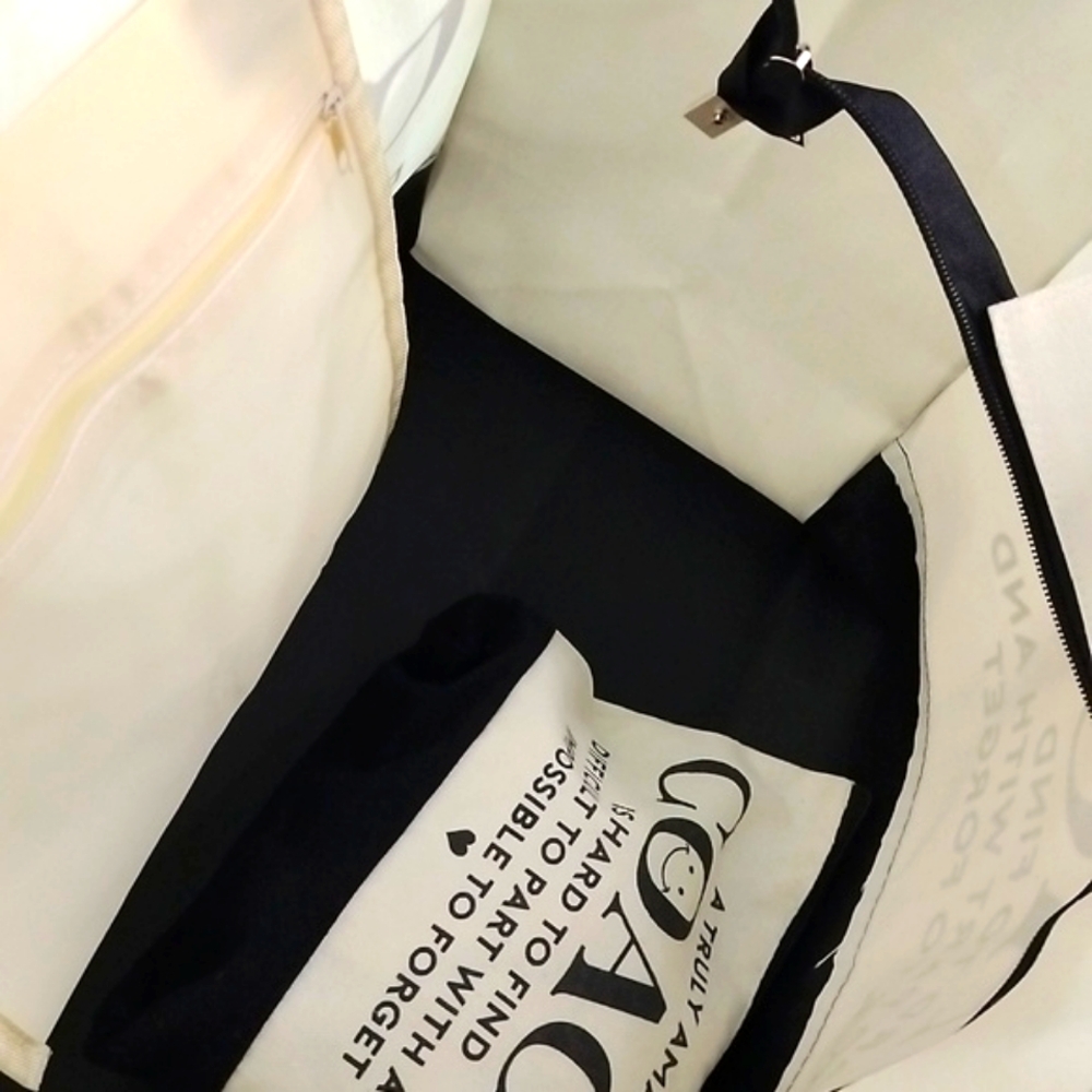 C😊ach Black and Cream Tote Bag Set - Picture 7 of 12